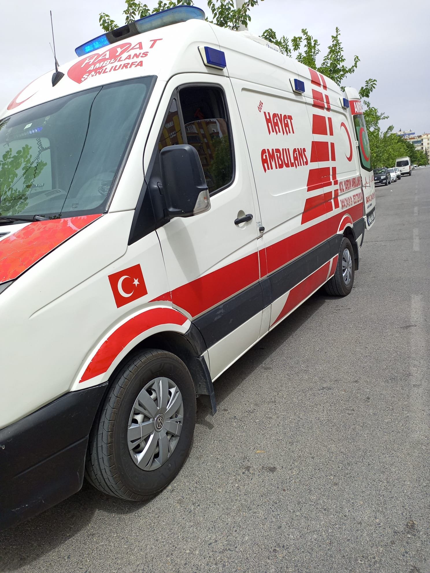 Hayat Ambulans Şanlıurfa acil yardım ambulansı yakın çekim